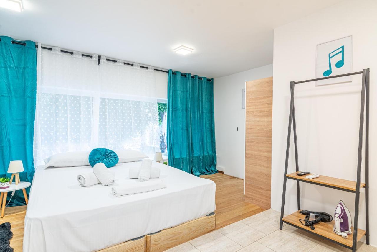 New Loft In The Heart Of City Center Iraklio Exterior foto
