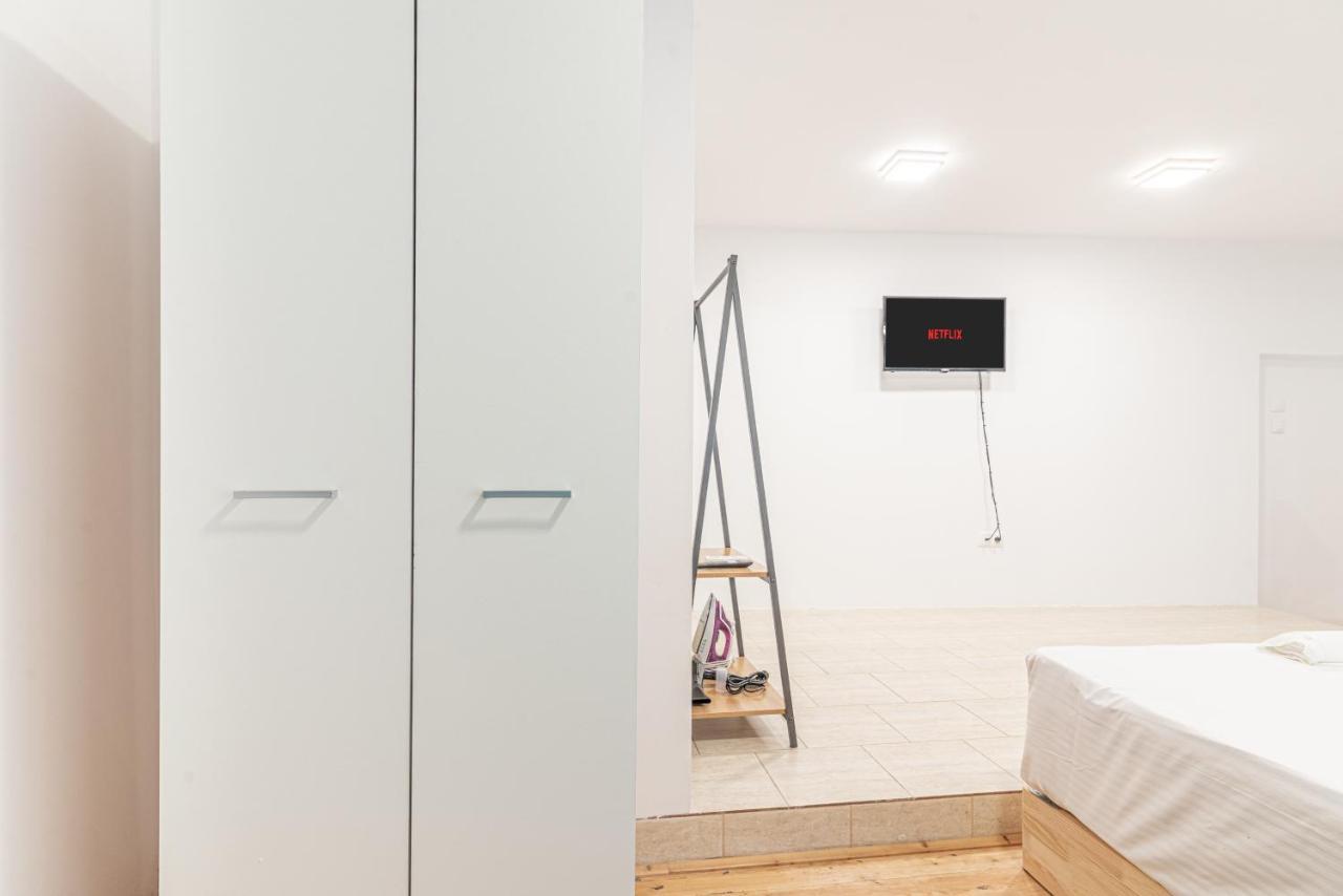 New Loft In The Heart Of City Center Iraklio Exterior foto