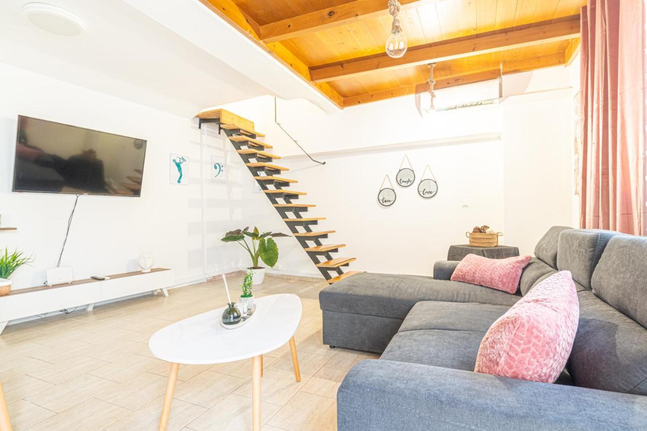 New Loft In The Heart Of City Center Iraklio Exterior foto